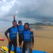 Escuela de Surf Essus en Zarautz