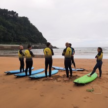 Escuela de Surf Essus en Zarautz