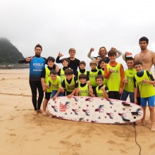 Escuela de Surf Essus en Zarautz