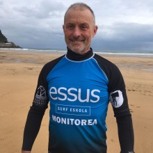 Escuela de Surf Essus en Zarautz