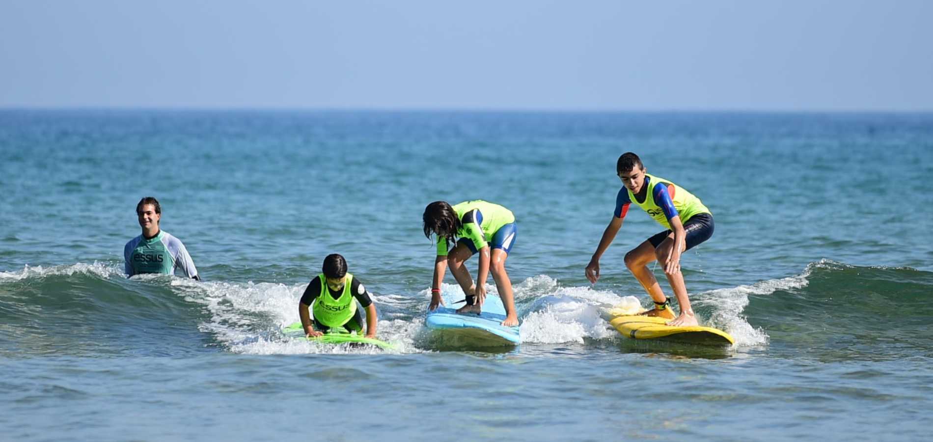 Surf eskola Zarautz, Essus Surf Eskola