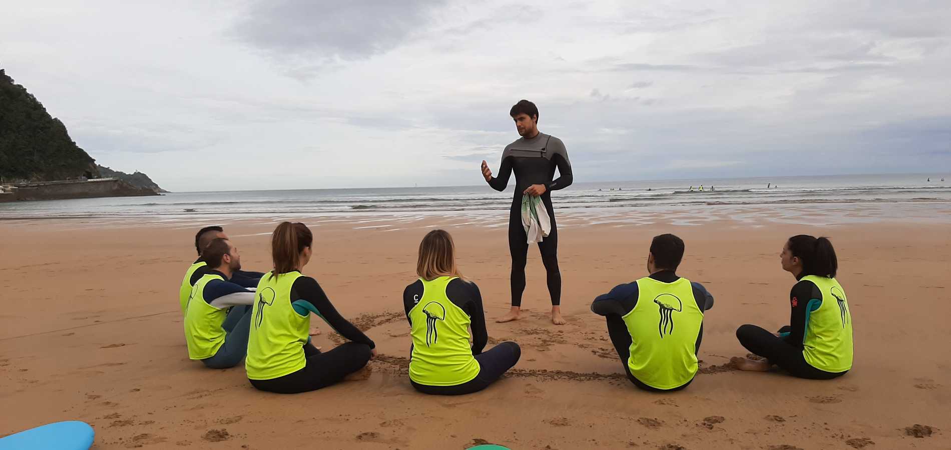 Escuela de surf en Zarautz, Essus Surf Eskola