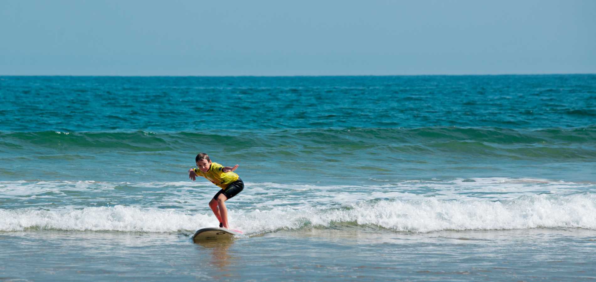 Escuela de surf en Zarautz, Essus Surf School