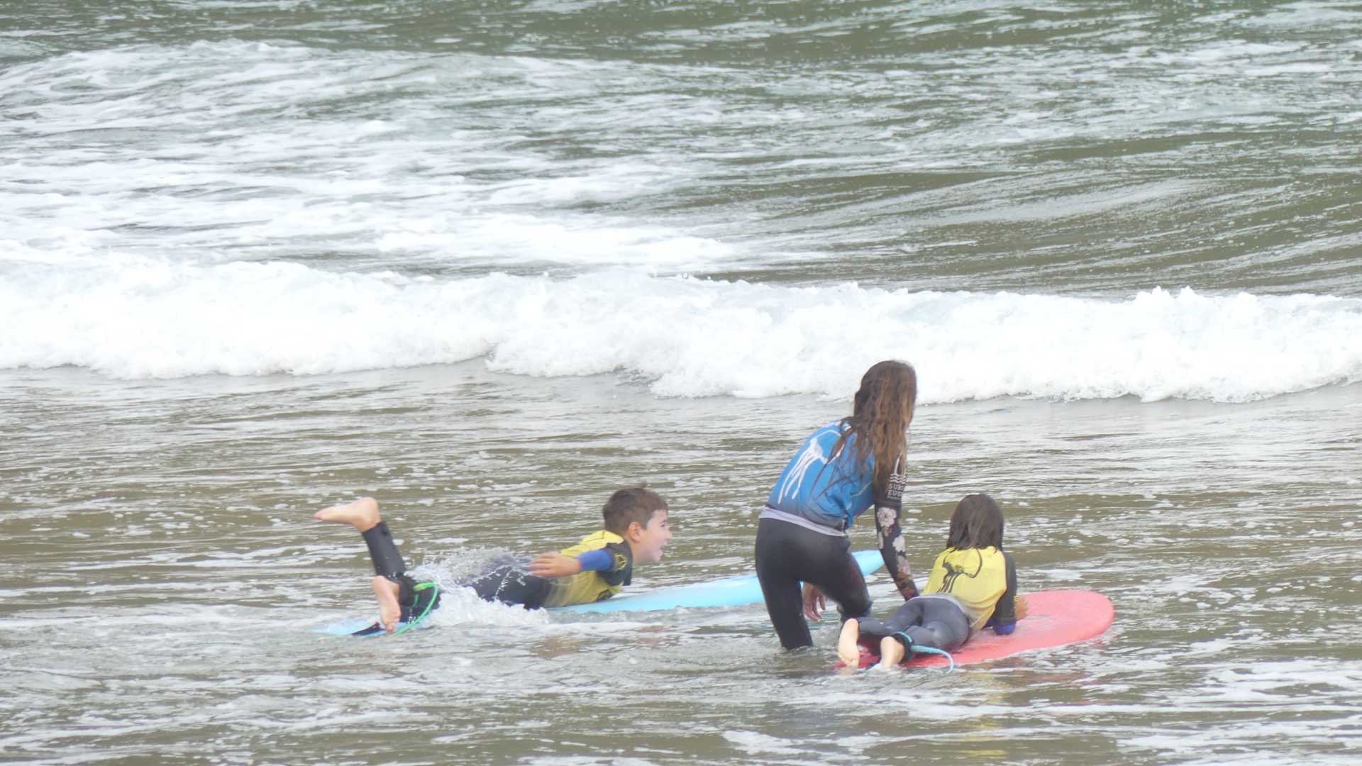 tablas de surf en Zarautz, tienda de surf Essus
