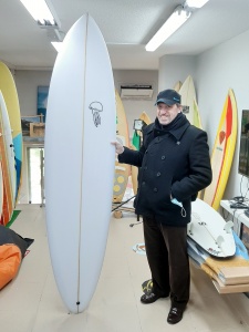 Tabla de surf a medida en la Escuela de Surf Essus - Zarautz