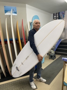 Tabla de surf a medida en la Escuela de Surf Essus - Zarautz