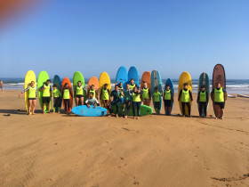 clases-surf-en-familia-essussurf-zarautz--ER--IMG-20180918-WA0010