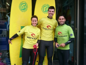 aprender-a-surfear-en-zarautz-con-monitor-2016-04-23