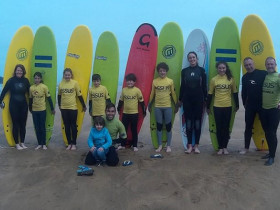 laerning-surfing-in-zarautz-basque-country-essus-surf-2016-04-23-w600