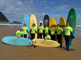 clases-surf-en-familia-essussurf-zarautz--ER--IMG-20180918-WA0005