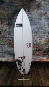 tabla-de-surf-a-medida-essus-surf-eskola-zarautz