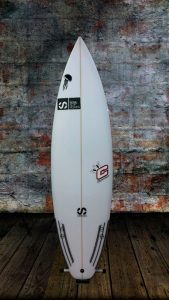 tabla-de-surf-a-medida-essus-surf-eskola-zarautz