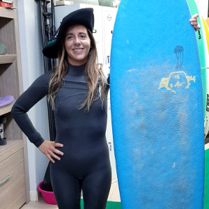 Mireia Molini Ibanez, monitora escuela de surf Essus - Zarautz
